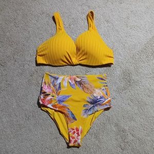 L SPACE NEW 'Desert Palm' Portia High Waisted Bottom & Twist Front Bikini Top